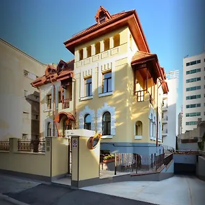 Amadeus Aparthotel