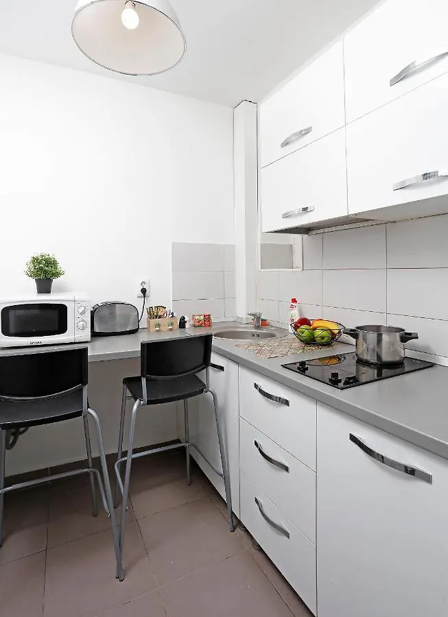 Central Apartment Very Close To Old City Bucarest
