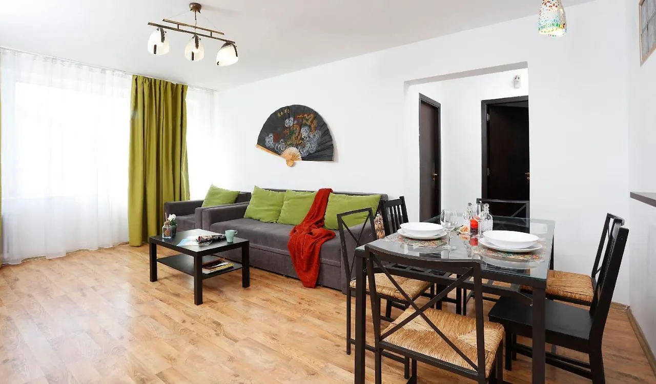 Central Apartment Very Close To Old City Bukarest